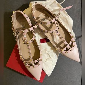 Valentino Rockstud Caged Ballerina in Pink size 42
